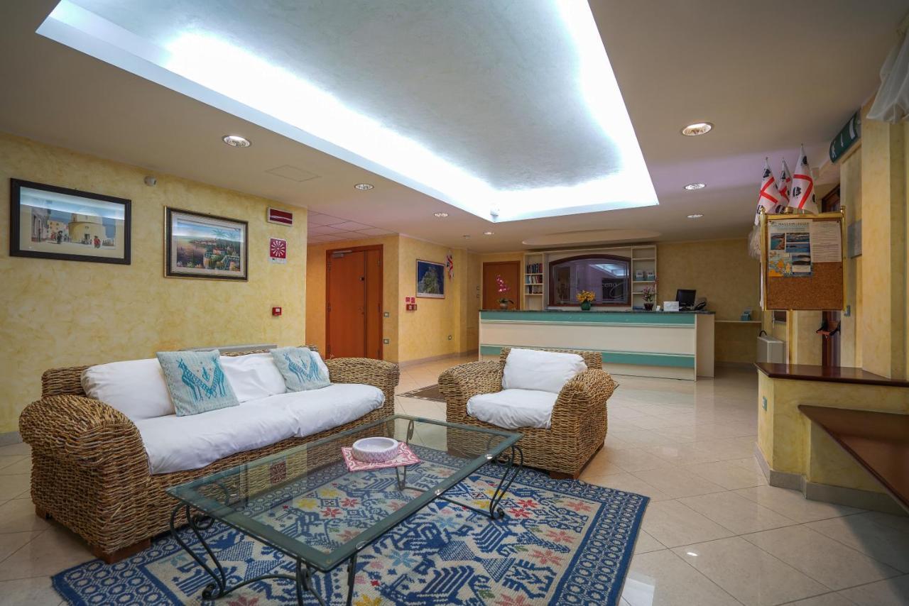 Borgo Saraceno Hotel-Residence Santa Teresa Gallura Ngoại thất bức ảnh